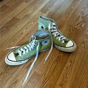 Green Classic Chuck Taylor Converse